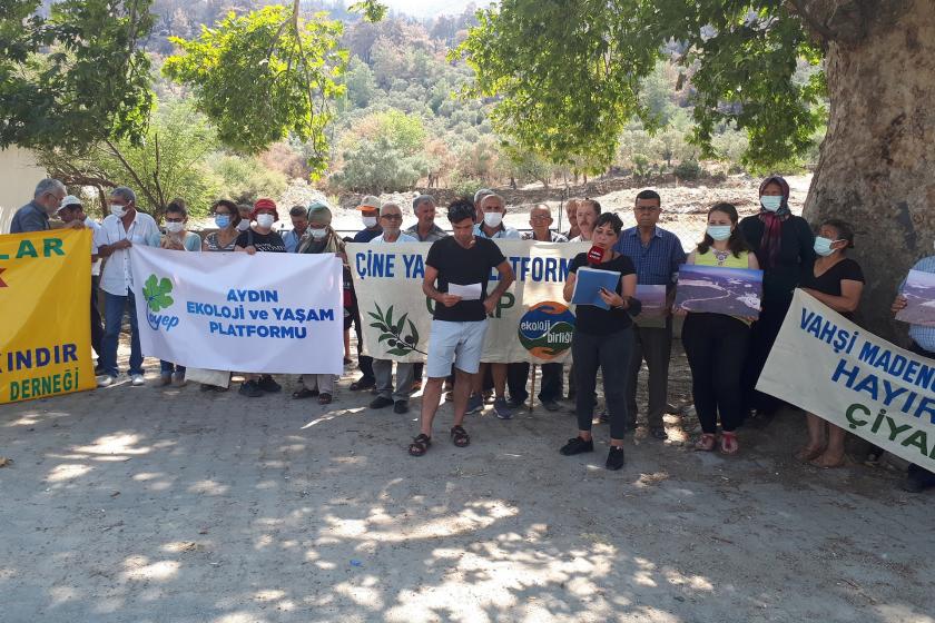 Aydın Ekoloji ve Yaşam Platformu, Çine Yaşam Platformu, Yatağan Yeşil Yaşam Derneği ve bölge halkı, Çine’de yaşanan yangın ve madencilikle ilgili basın açıklaması yaptı.