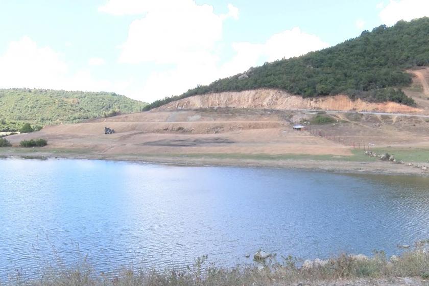 Sazlıdere Barajı'nın çevresi doldurulmuş, kumlar var