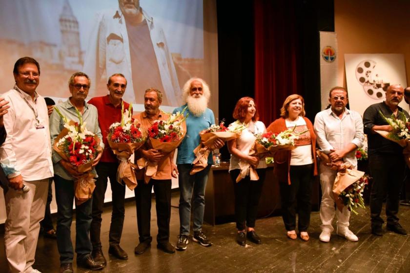 Altın Koza Film Festivali'nde Hasan Saltık için düzenlenen etkinlikten bir fotoğraf.