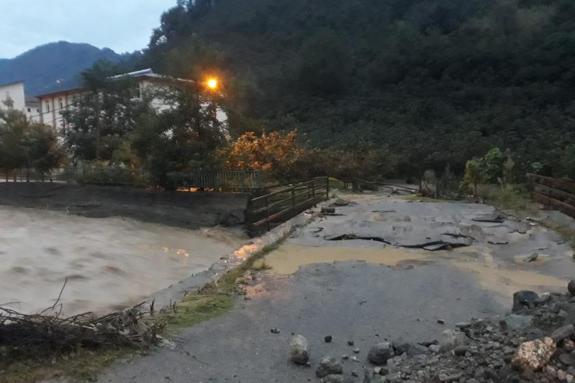 Giresun'da çöken bir köprü