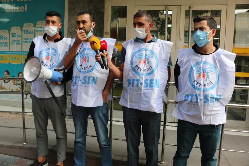 İzmirde PTT Sen üye ve yöneticilerinin sendikal faaliyetlerinden dolayı tehdit edilerek Kod-46 ile işten çıkarılması protesto edildi