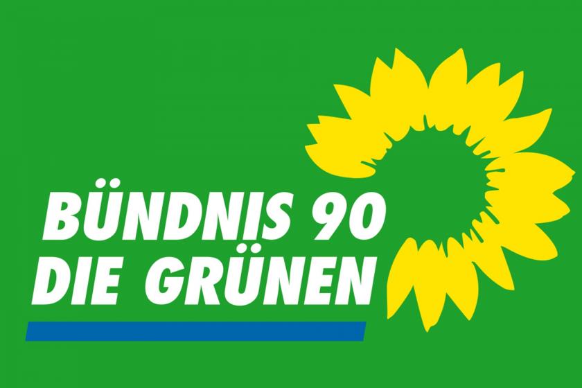 Almanya’da Yeşiller, üç partili hükümet kurmak için görüşmelere başlamak istiyor