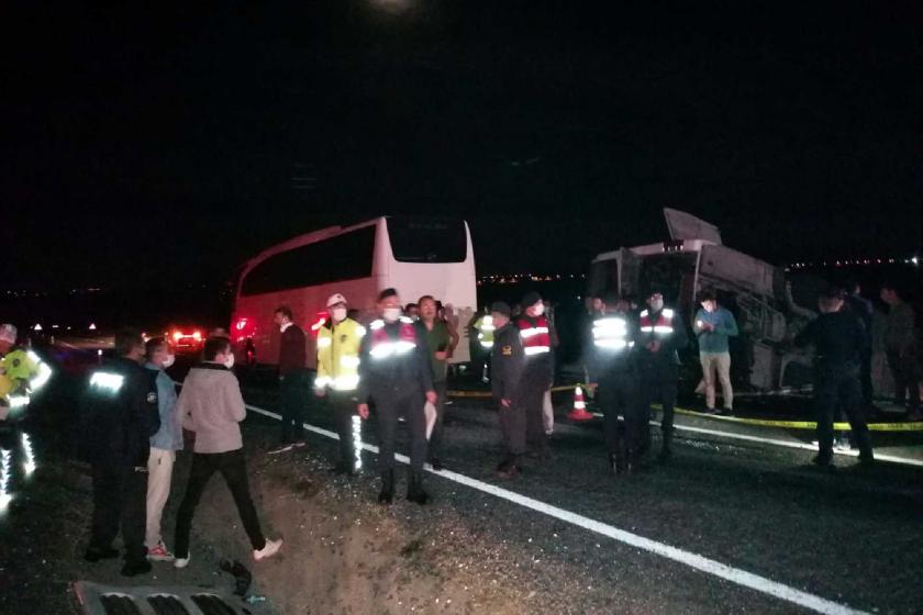 Nevşehir'de üniversite öğrencilerini taşıyan otobüsler kaza yaptı