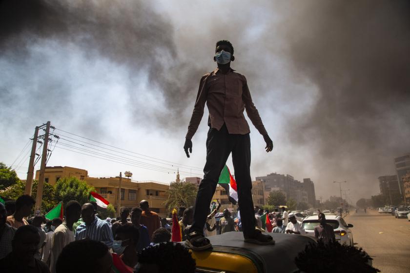 Sudan'da hükümet karşıtları protesto gösterisi düzenledi