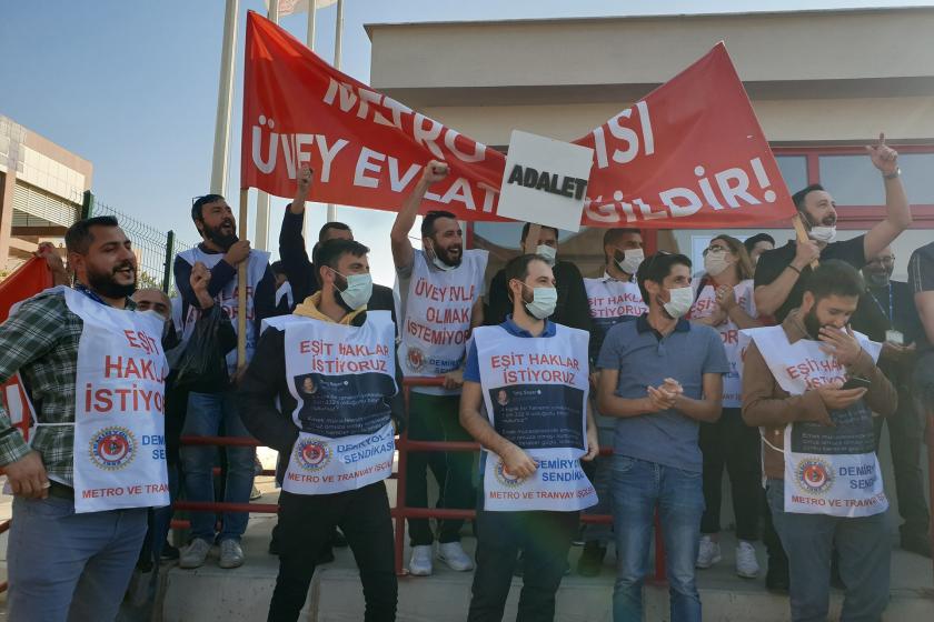 İzmir metro ve tramvay çalışanları açıklama yaptı