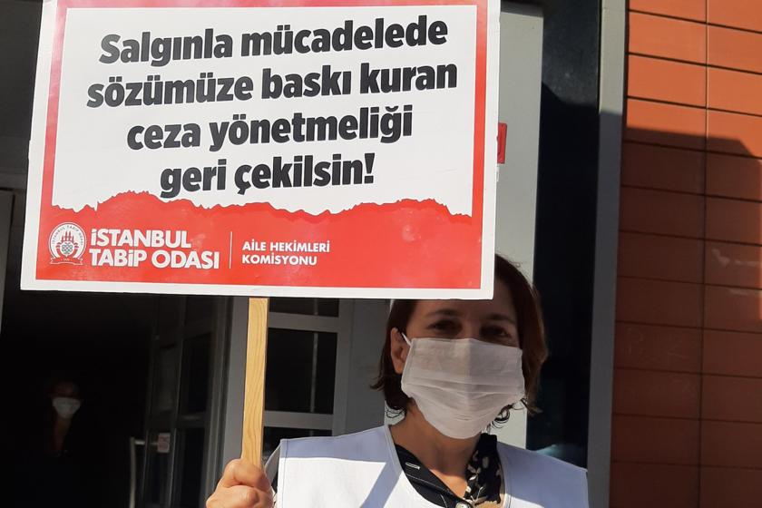 Salgınla mücadelede sözümüze baskı kuran ceza yönetmeliği geri çekilsin yazılı döviz