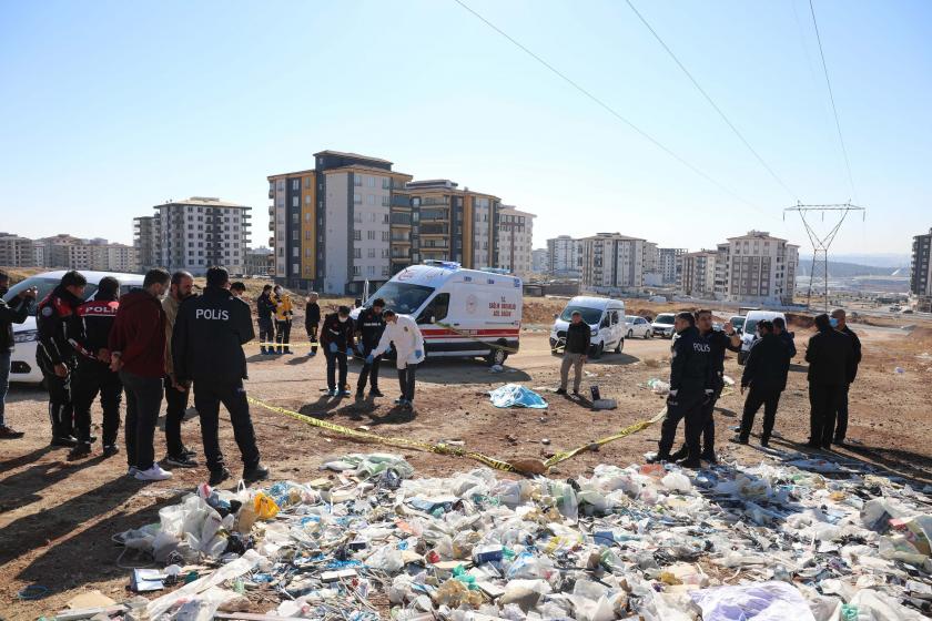 Antep'te boş bir arazide boğazı kesilmiş halde kadın bedeni bulundu