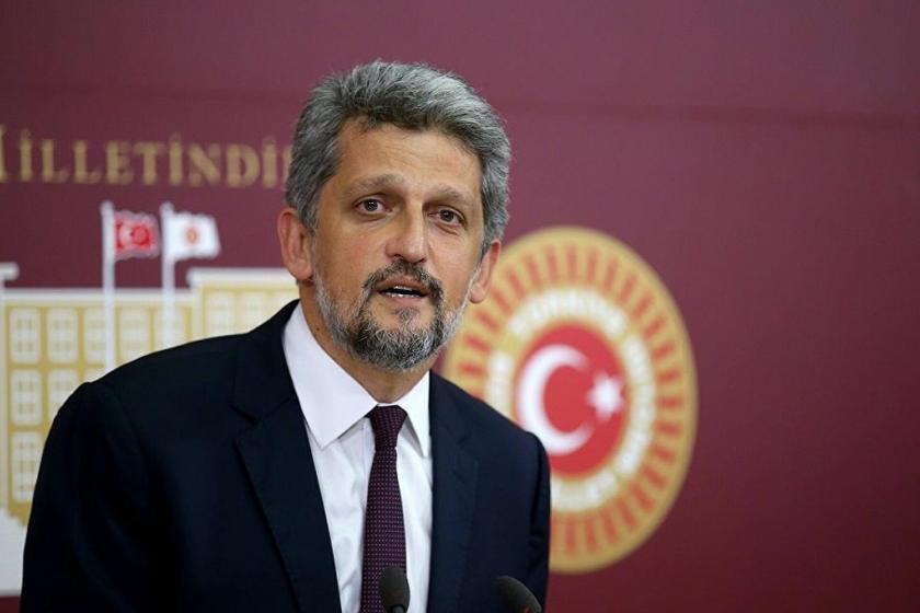 Garo Paylan kürsüde konuşuyor