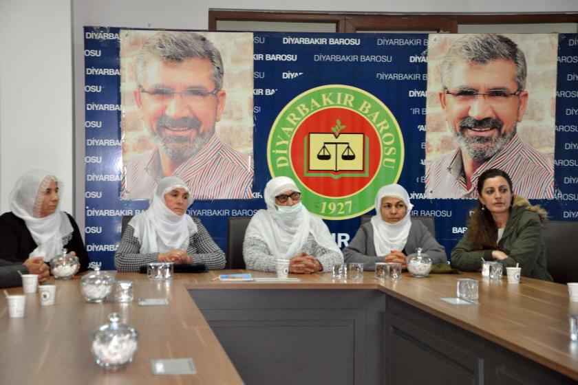 Hasta tutuklular için Adalet Nöbeti tutan aileler: Çocuklarımızın cezaevlerinde ölmesini istemiyoruz