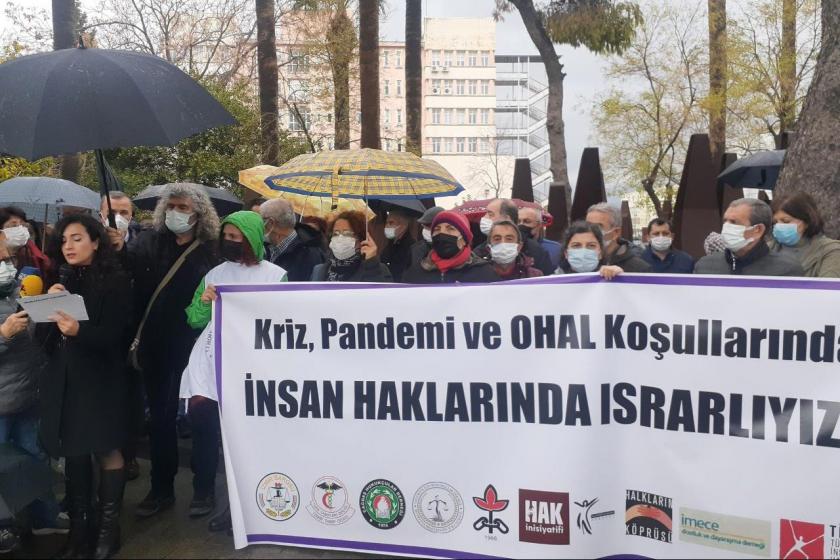 İzmir'de yapılan insan hakları açıklaması