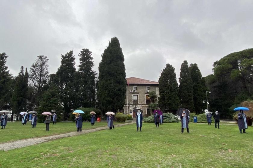 Boğaziçi kayyum yönetimi, kadrosuz bilim insanlarının derslerini ellerinden aldı