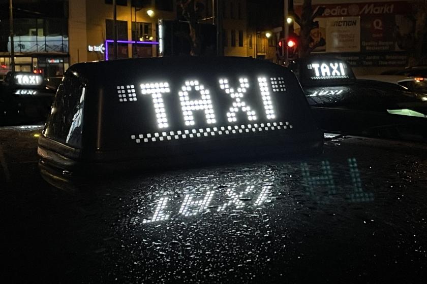 Belçika'da taksicilerden Uber protestosu