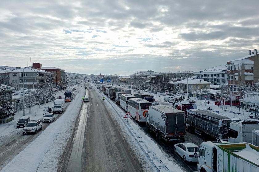 Büyükçekmece Kumburgaz mevkiinde trafik