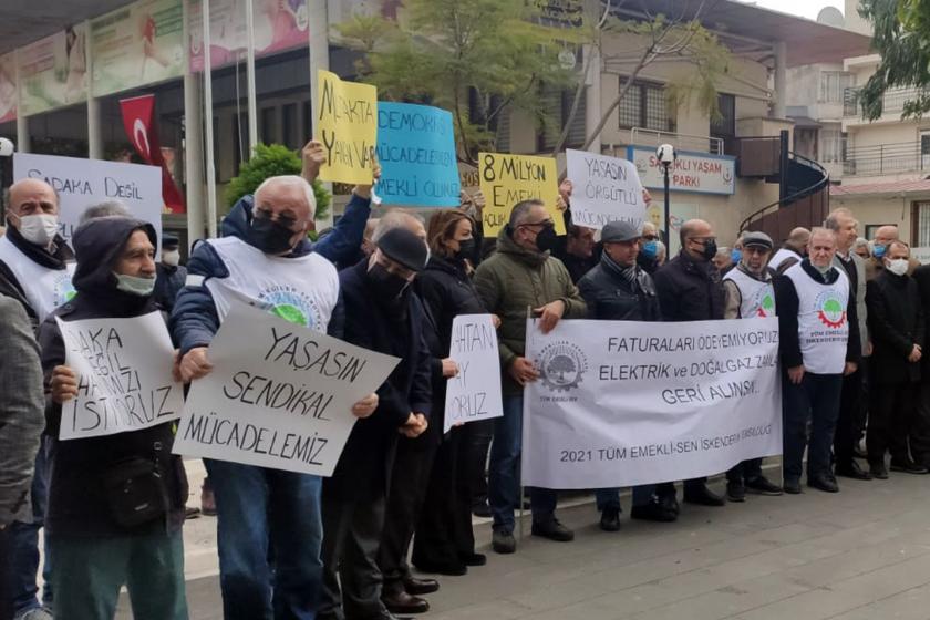 İskenderun'da zamlara karşı açıklama düzenlendi