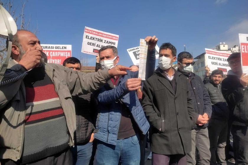 Antep’te işçiler zamlara karşı sokağa çıktı: İnsanca yaşanacak ücret istiyoruz