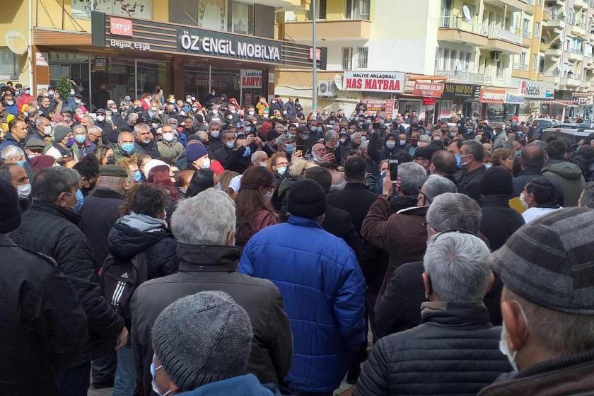 Didim'de zamları protesto edenler