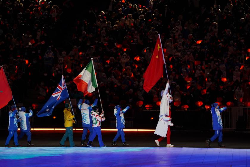 Pekin Kış Olimpiyatları kapanış etkinliğinden geçit töreni