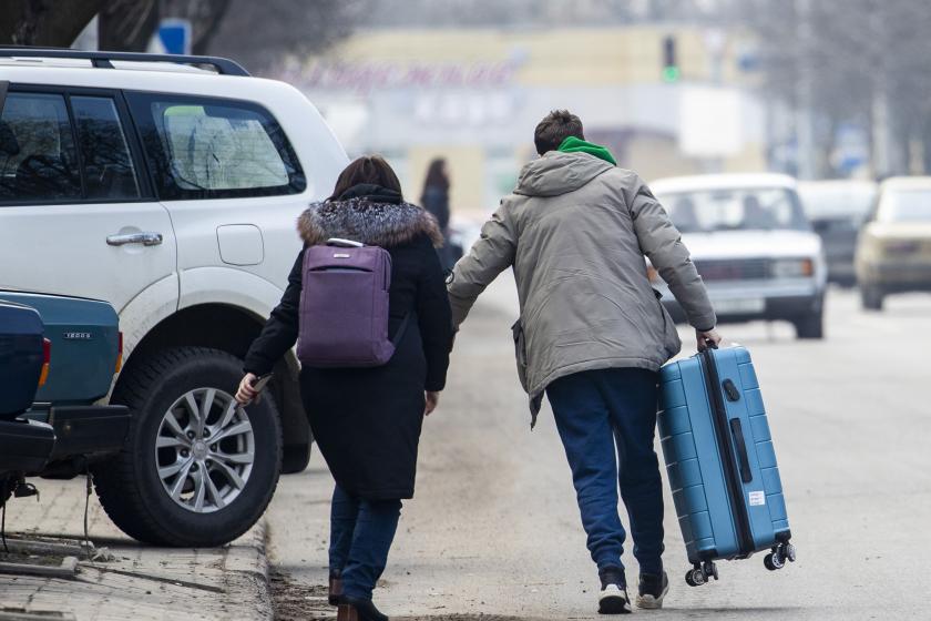 Ukrayna'dan kaçan iki kişi