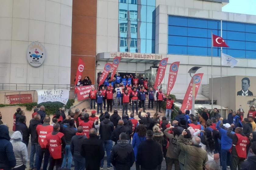 Çiğli Belediyesi işçilerinin grevinde 6. gün: İşçiler 3 yılık sözleşmeye tepkili