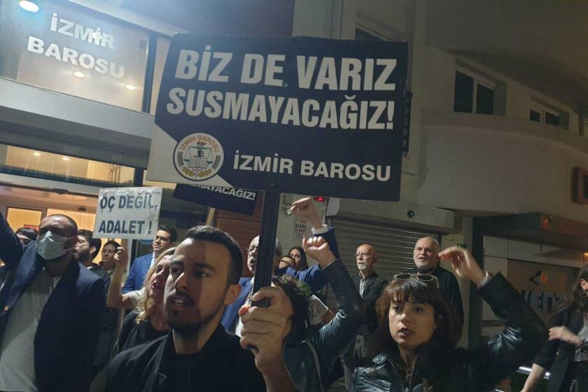 İzmir Barosu'nun Gezi davası için başlattığı adalet nöbeti