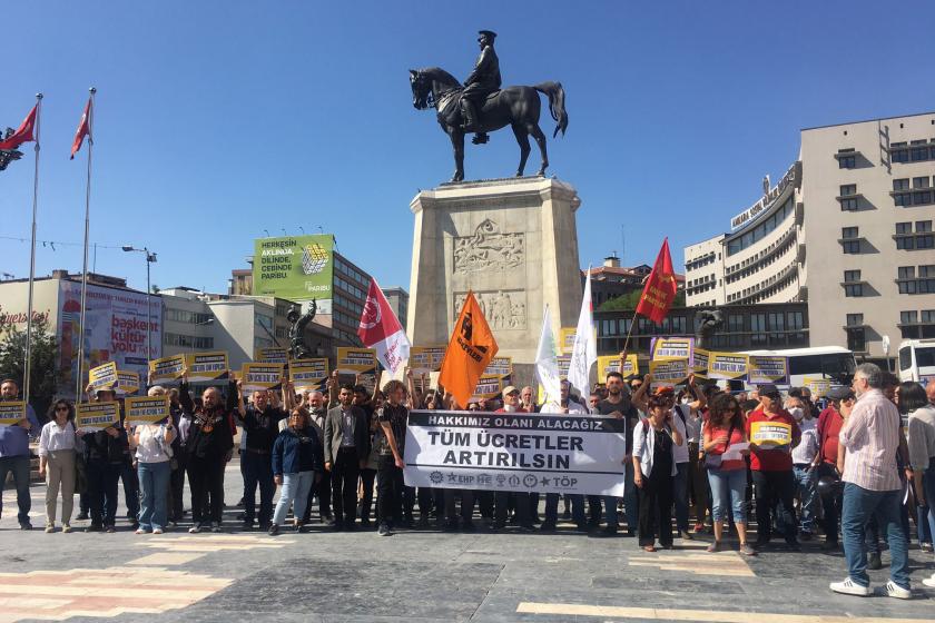 7 partinin Ankara Ulus Meydanı'nda yaptığı ortak açıklamadan bir fotoğraf.