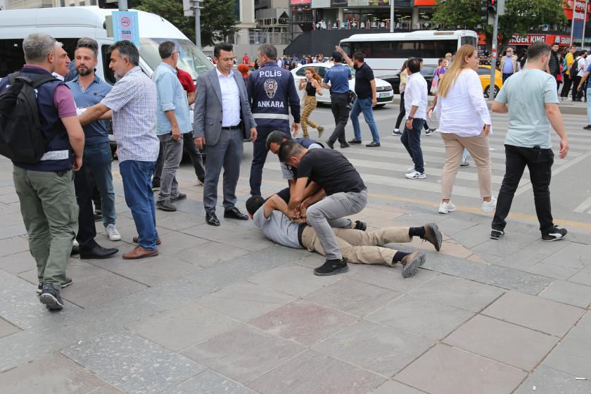 Ankara'da Ethem Sarısülük'ün anmasında polisin engel olmasının ardından çok sayıda kişi gözaltına alındı.