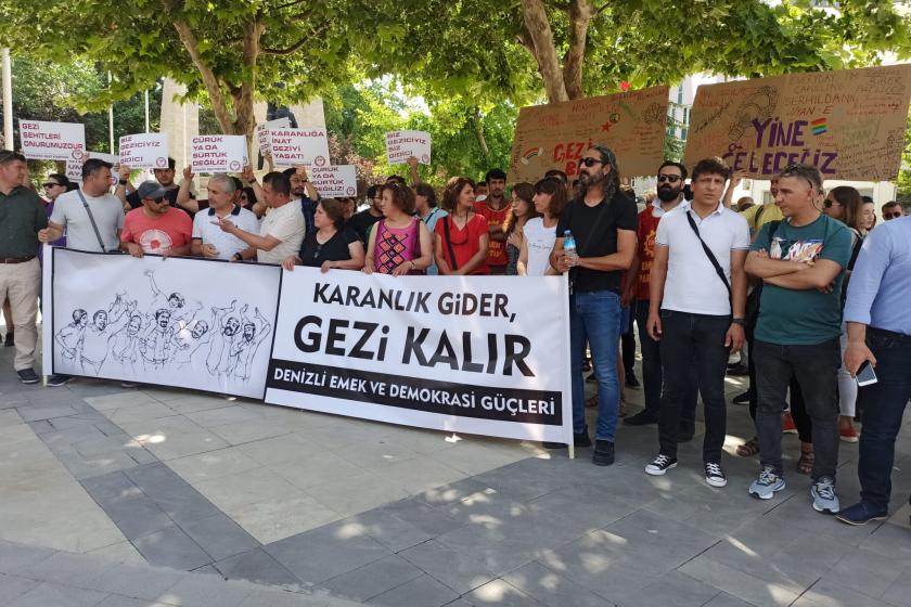 Gezi direnişinin 9'uncu yıl dönümümde Denizli'de gerçekleştirilen basın açıklamasından bir fotoğraf.