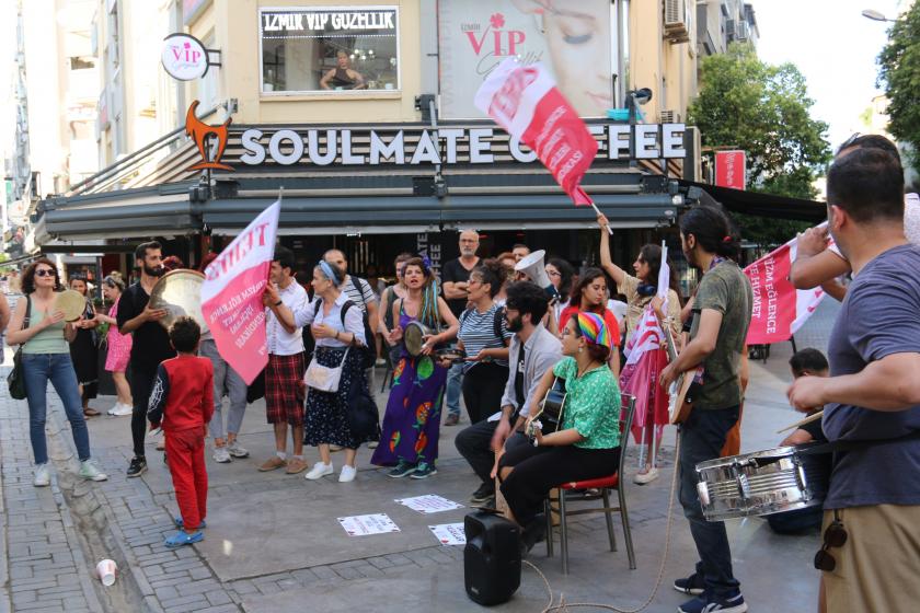 İzmir'de müzisyenler eylem yaptı