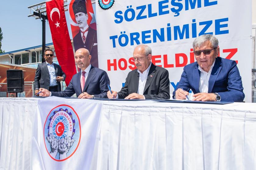 Soldan sağa sırayla Tunç Soyer, Kemal Kılıçdaroğlu ve Nihat Yurdakul