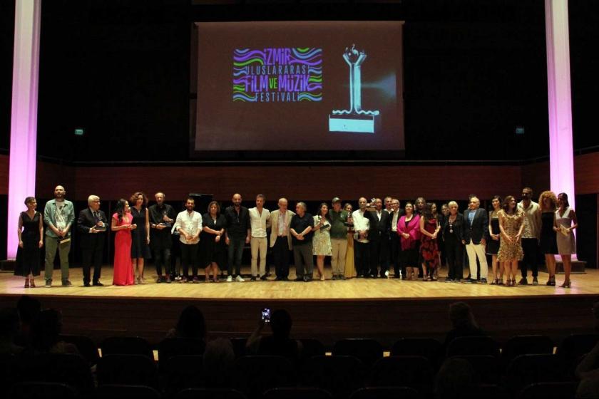 Festivalde toplu fotoğraf