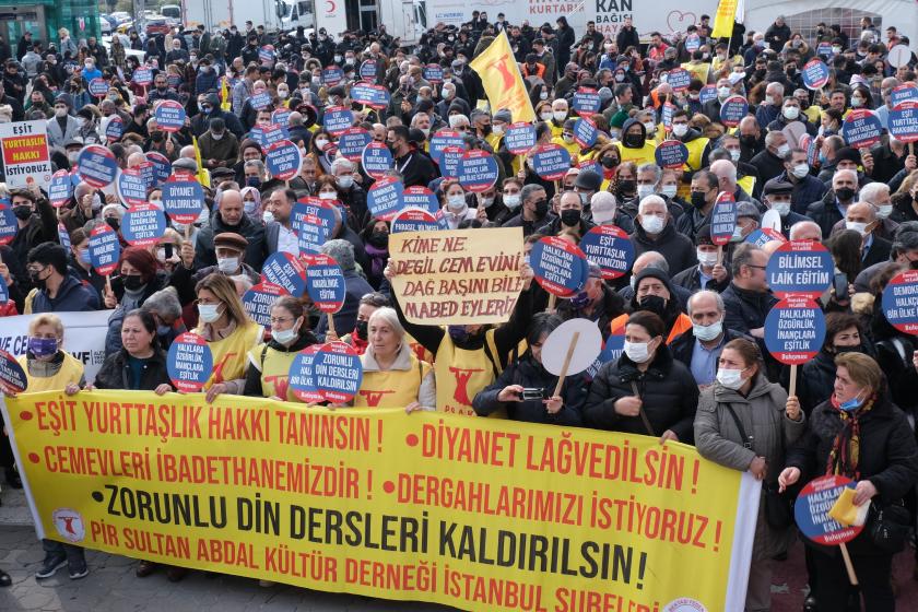 Alevi örgütleri: ‘Devletin Alevi’si’ olmayacağız!