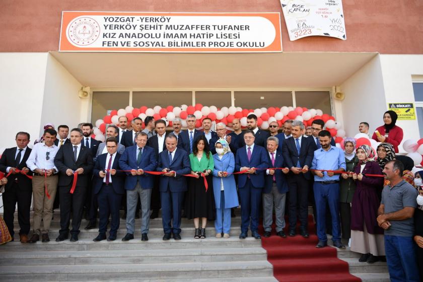 İmam hatip lisesi açılışına katılan Adalet Bakanı Bekir Bozdağ