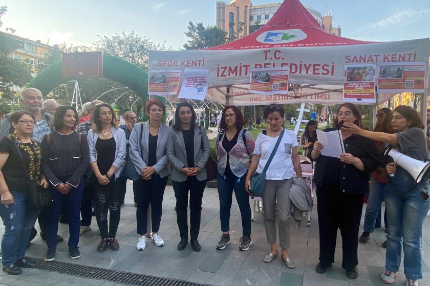 Kadınların "Okullarda 1 öğün ücretsiz yemek" talepli eylemleri sürüyor