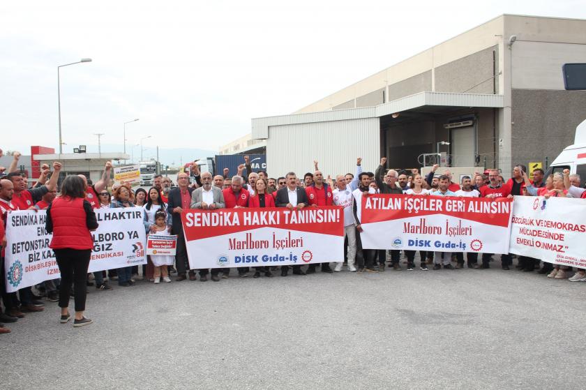 Marlboro eylem yapan işçiler