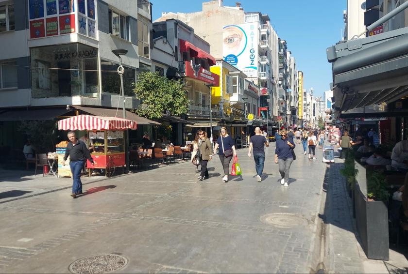 Kuşadası'nda deprem