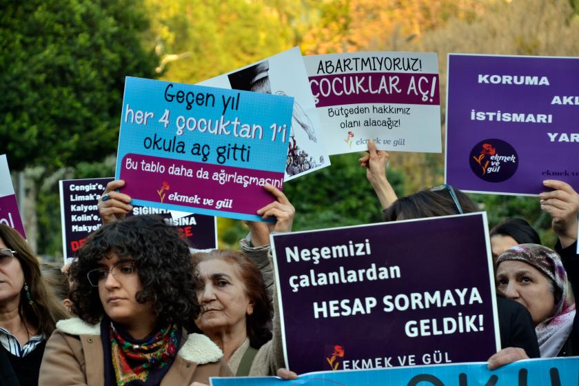 Adana'da yapılan okullarda bir öğün ücretsiz yemek talepli açıklama.