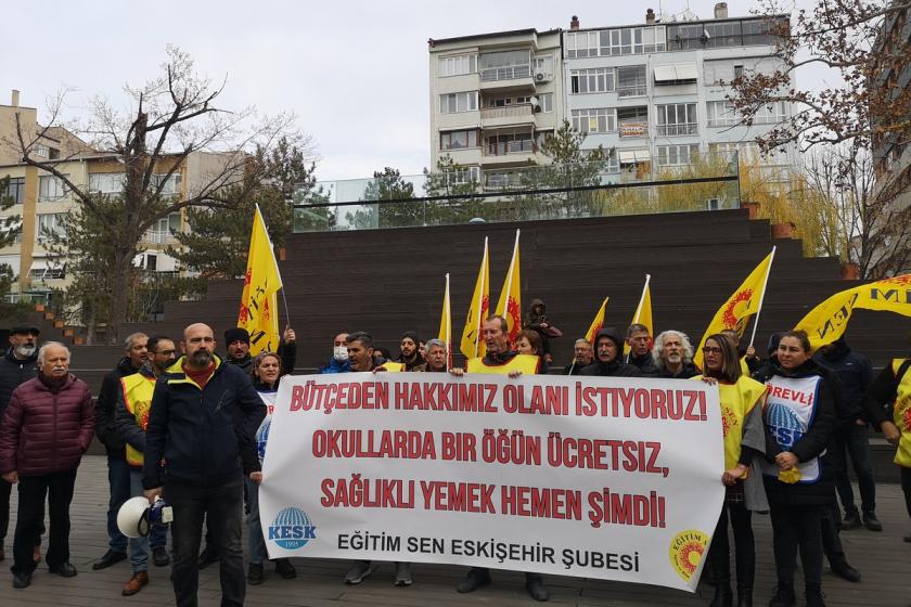 Eskişehir Eğitim Sen okullarda ücretsiz yemek talebiyle açıklama yaptı