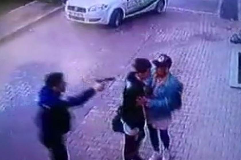 16 'yaşındaki Ömer Barış Topkara da polis kurşunuyla yaşamını yitirmişti.