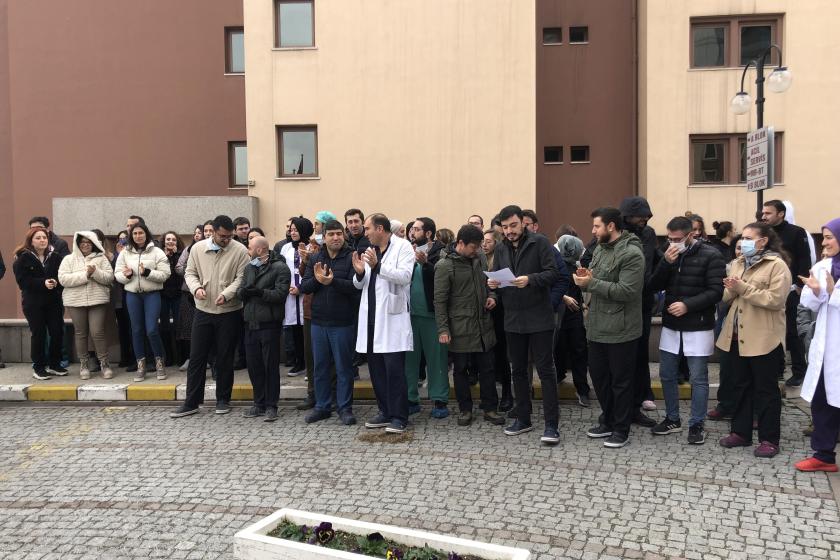 Maaşları yatırılmayan UFUK Üniversitesi Tıp Fakültesinde asistan hekimleri açıklama yaptı.