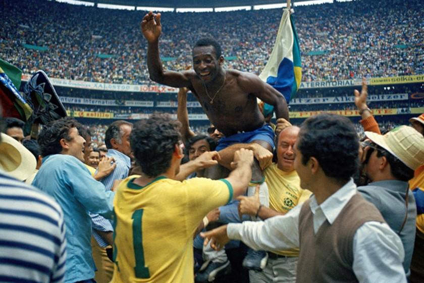 Pele, 1970 Dünya Kupası'nı kutluyor