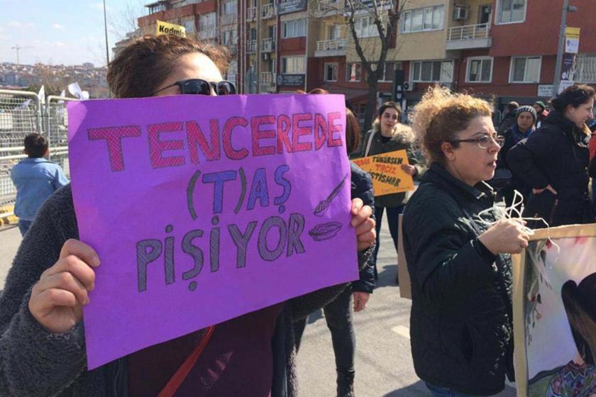 tencerede taş pişiyor