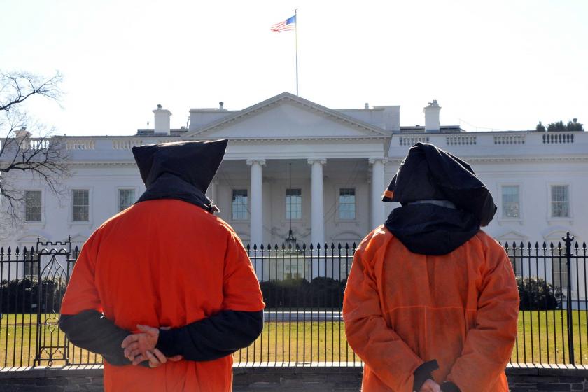 Beyaz Saray önünde Guantanamo protestosu