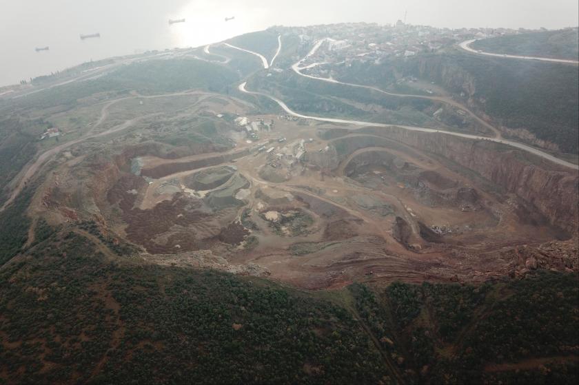 Kocaeli'nin Körfez ilçesi Yukarı Hereke bölgesinde taş ocağı