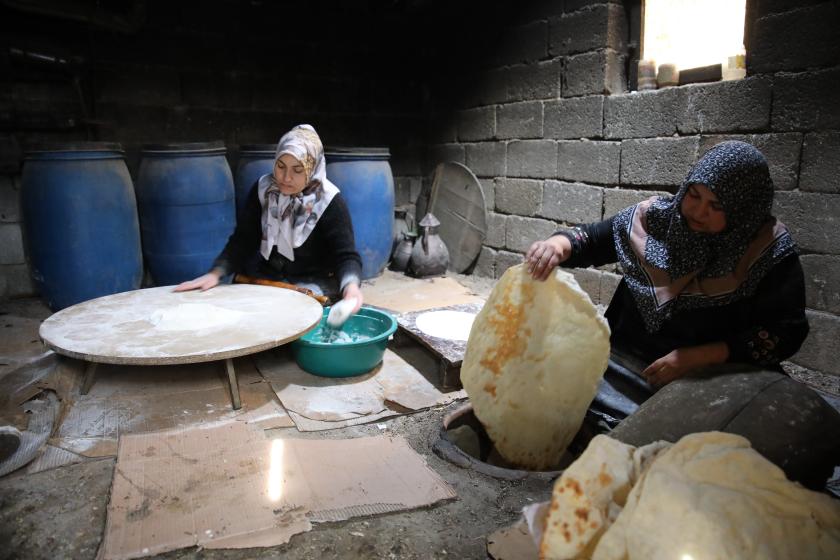 Van'da kadınlar  tandır başında