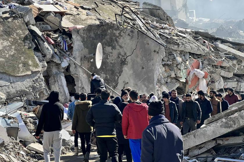 Hatay'da deprem sonrası enkaz görüntüsü