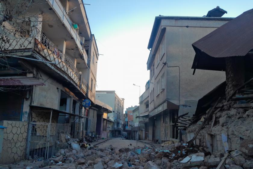 Maraş'ta meydana gelen depremlerin ardından Antep'in Islahiye ilçesinden bir fotoğraf.