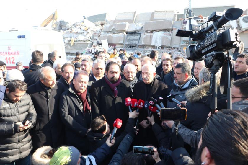 Deprem bölgesindeki Malatya'da açıklama yapan Kılıçdaroğlu