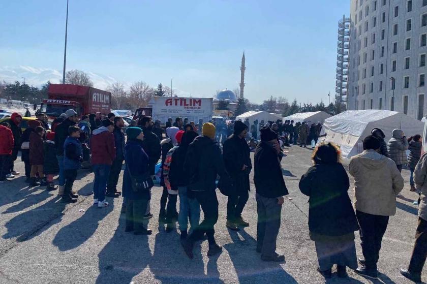 Deorem sonrası Malatya'da kurulan çadır kent