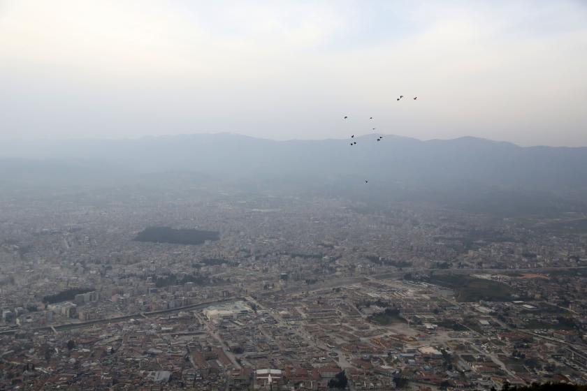 Enkaz tozu altındaki Hatay