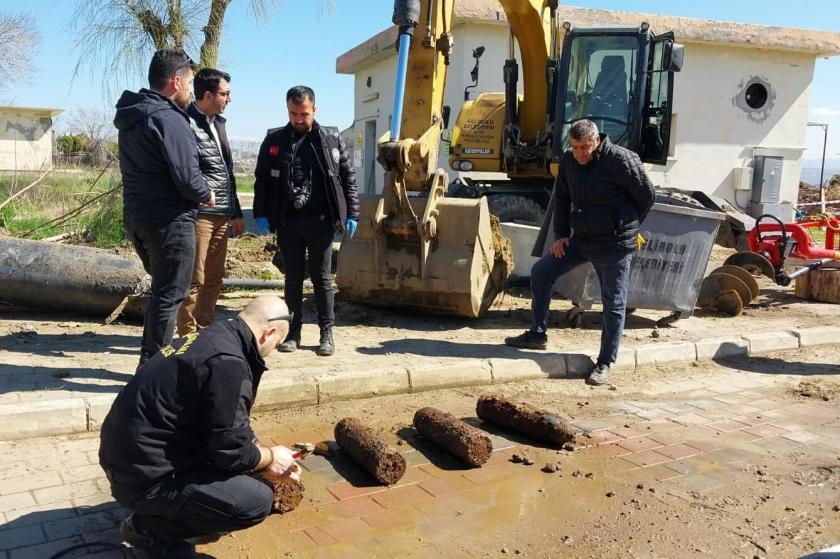 Çanakkale’de alt yapı çalışması sırasında savaştan kalma 4 top mermisi bulundu